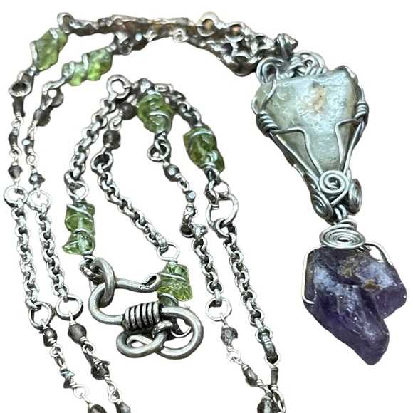 Peridot and Amethyst Wire-wrapped Pendant Necklace - Picture 1 of 8